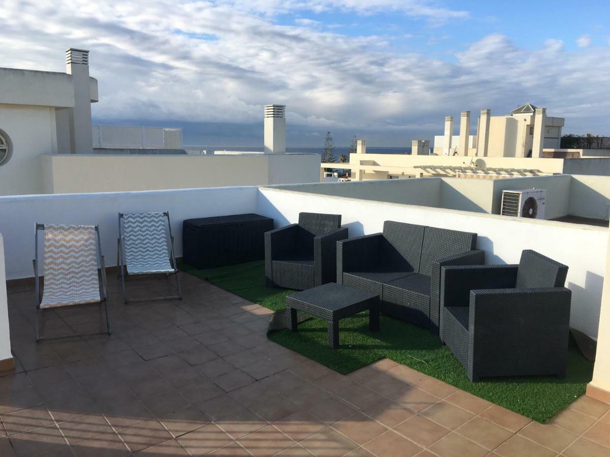 Apartamento Atico A 50 Metros De La Playa Will Apartment รินกอนเดลาวิกตอเรีย ภายนอก รูปภาพ